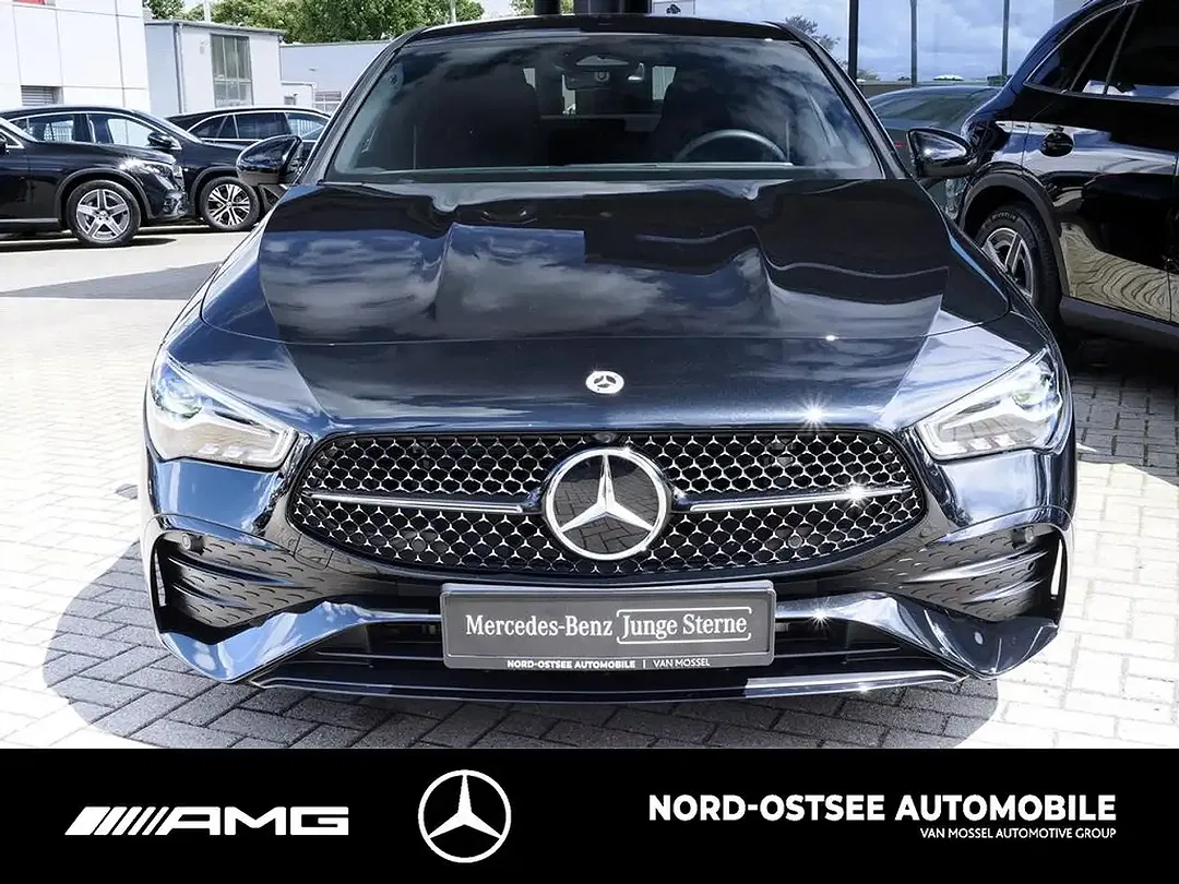 Mercedes-Benz CLA 200 - Thumbnail 2