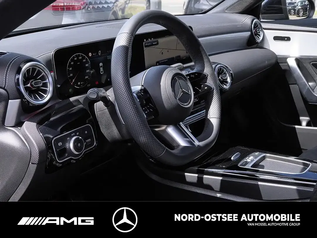 Mercedes-Benz CLA 200 - Thumbnail 8