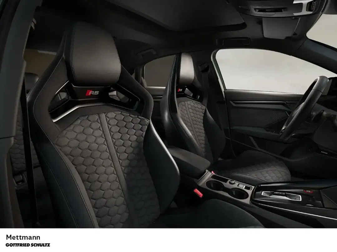 Audi RS3 - Thumbnail 9