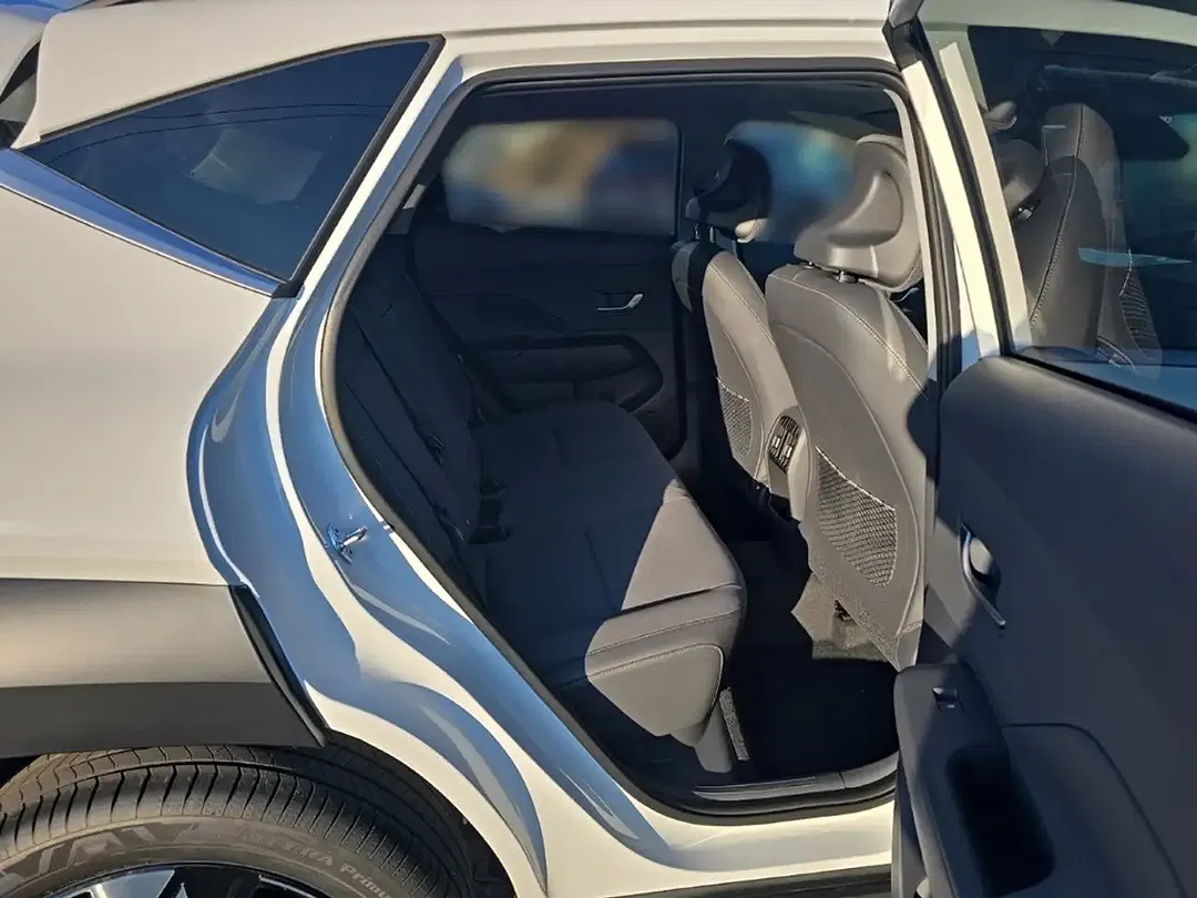 Hyundai KONA - Thumbnail 12