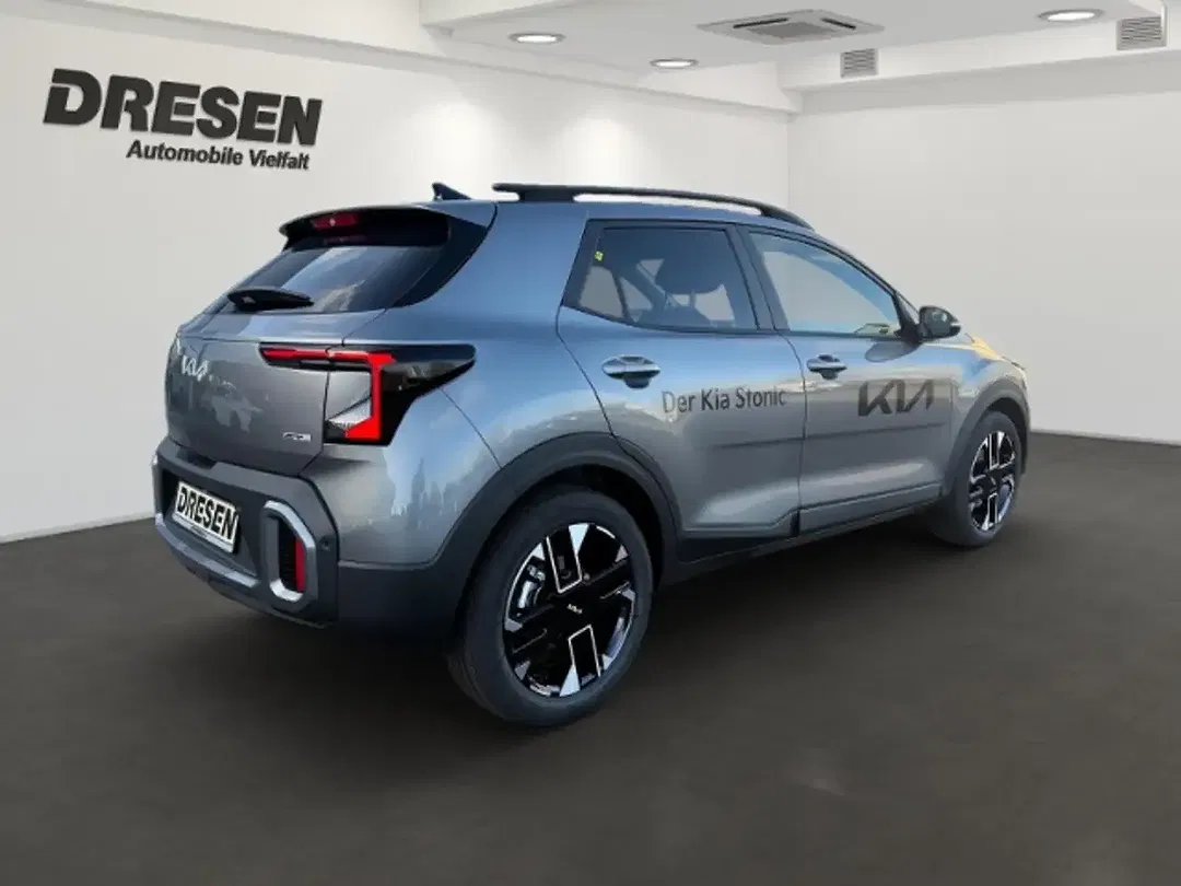 Kia Stonic - Thumbnail 2