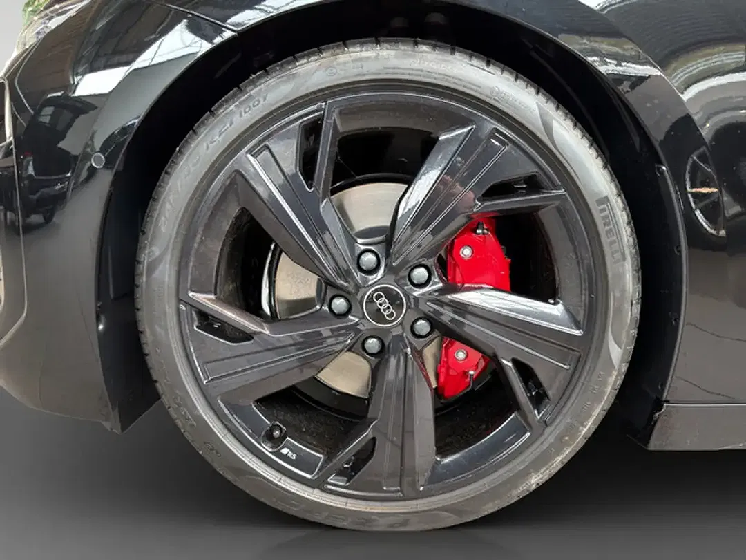 Audi A6 e-tron - Thumbnail 10