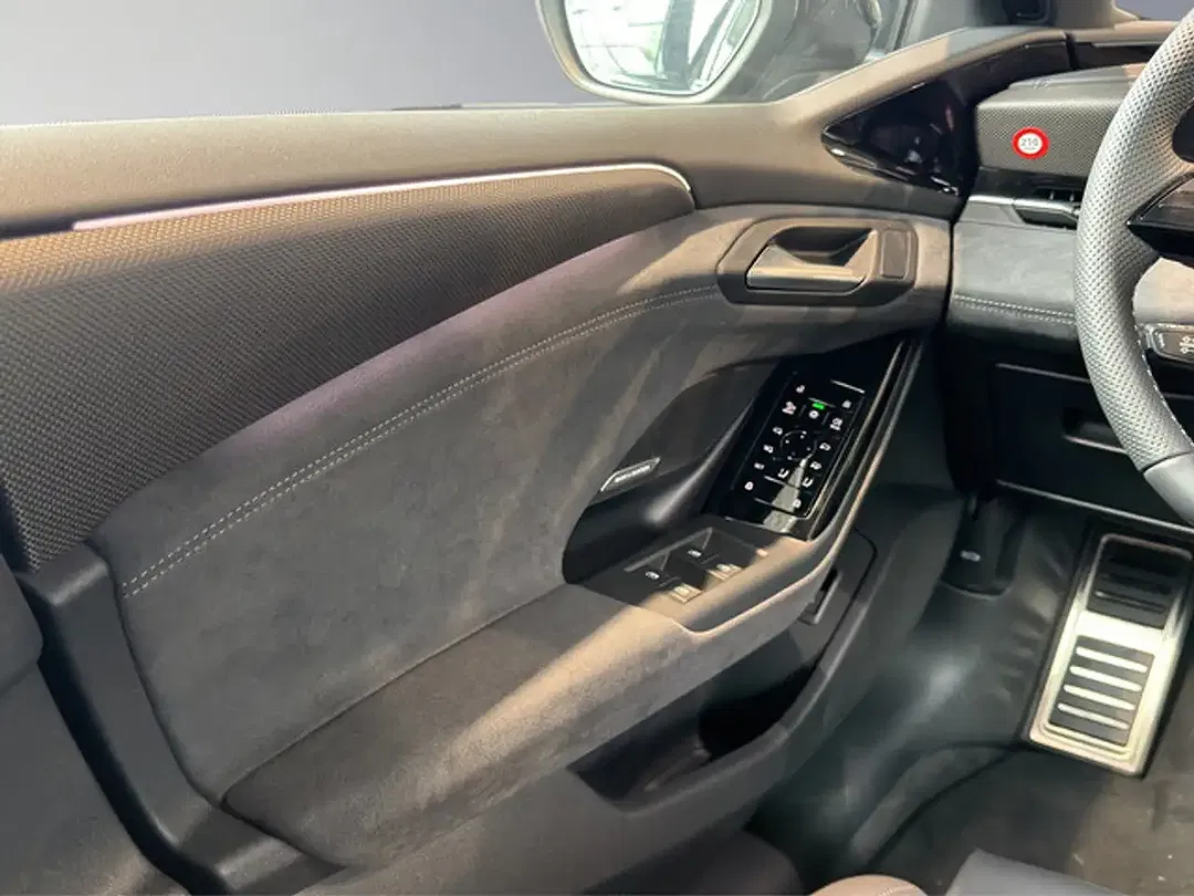 Audi A6 e-tron - Thumbnail 14