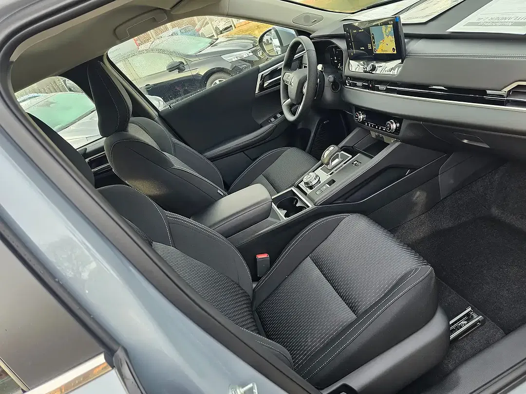 Mitsubishi Outlander - Thumbnail 13