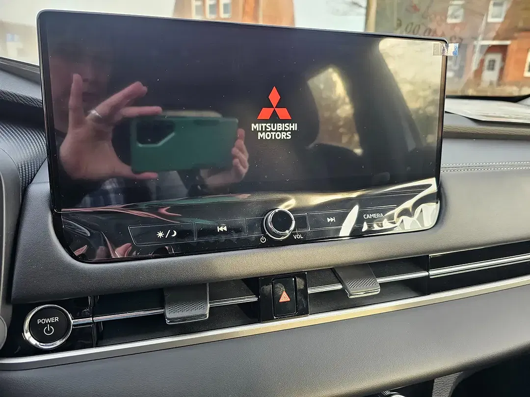 Mitsubishi Outlander - Thumbnail 7