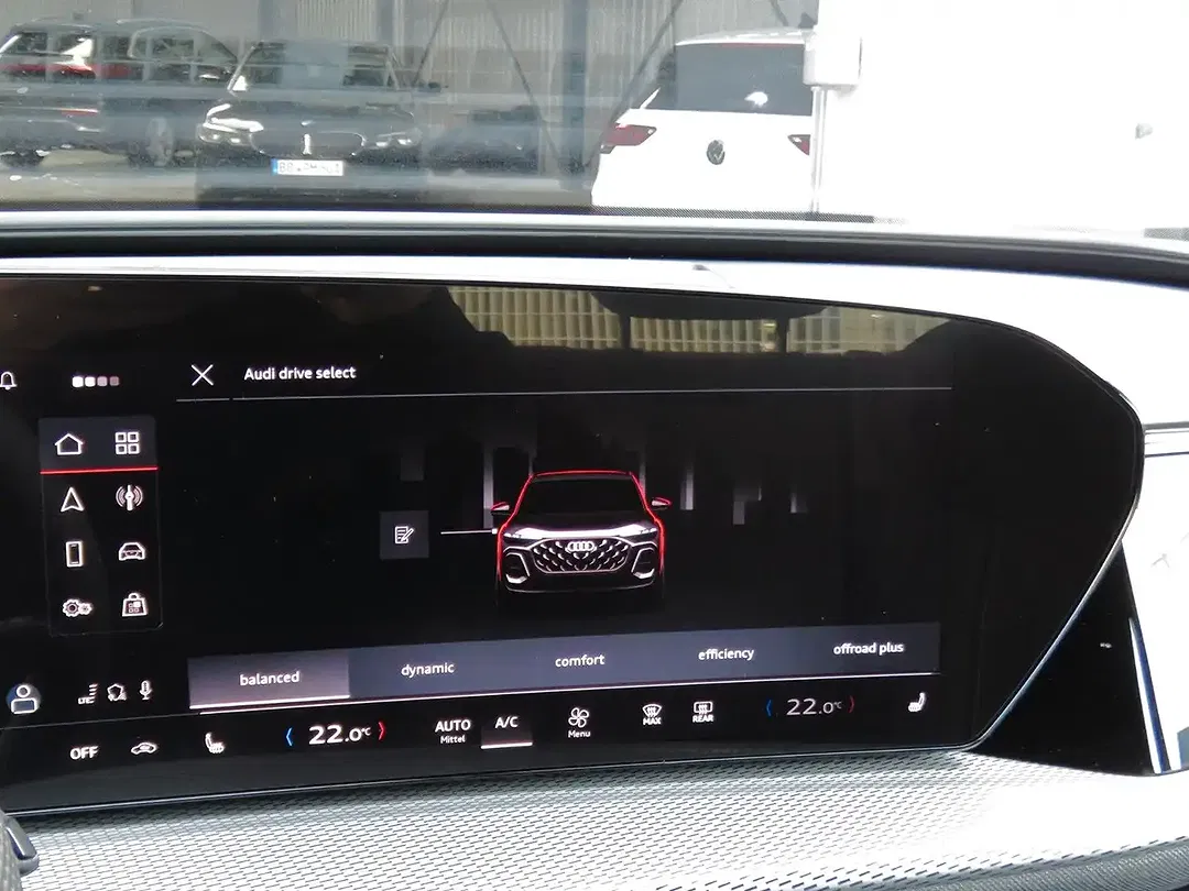 Audi Q5 - Thumbnail 9