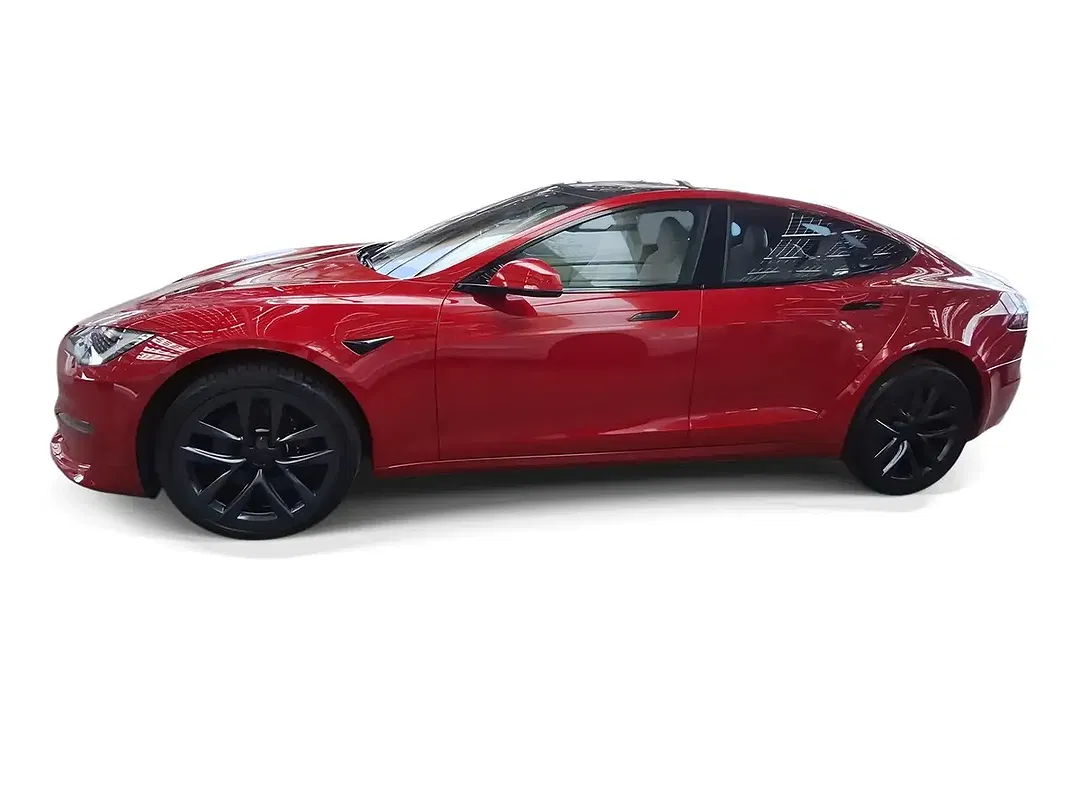 Tesla Model S - Thumbnail 6