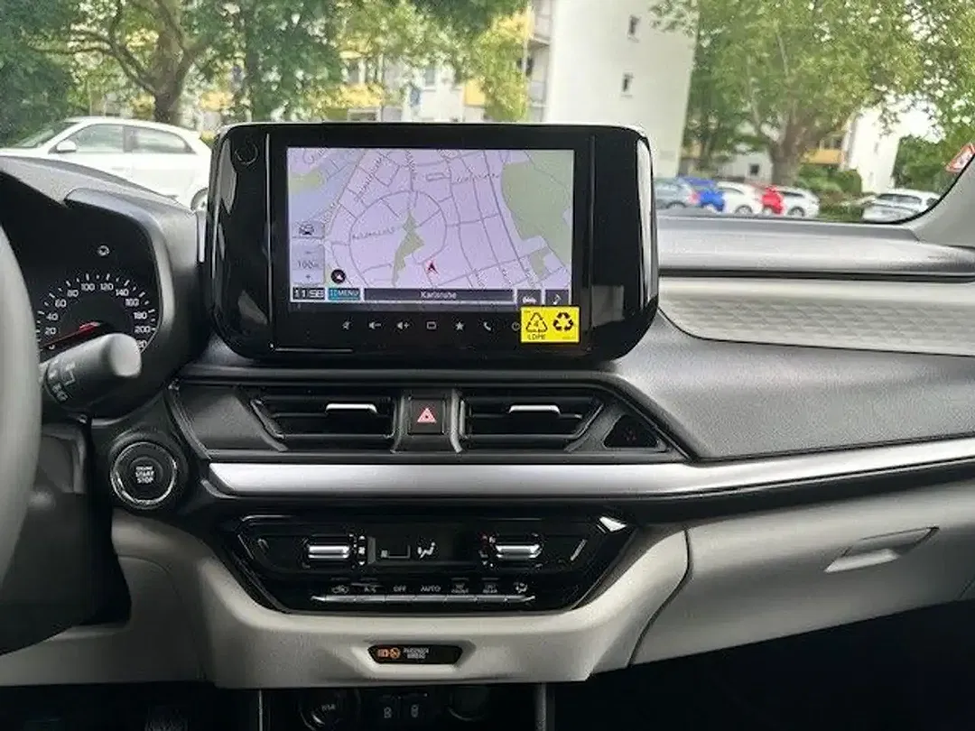 Suzuki Swift - Thumbnail 14