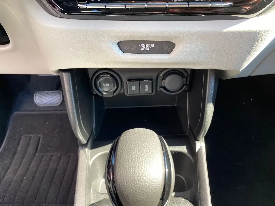 Suzuki Swift - Thumbnail 15