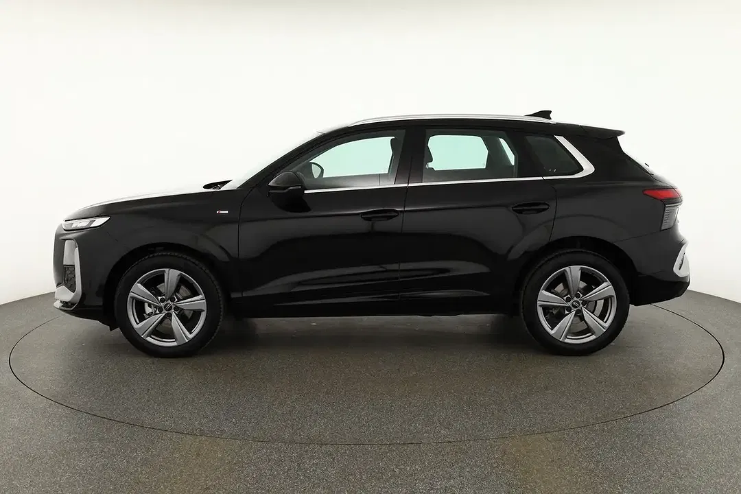 Audi Q3 - Thumbnail 1