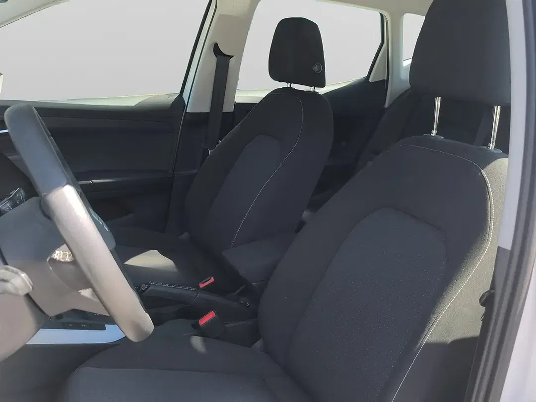 SEAT Arona - Thumbnail 12