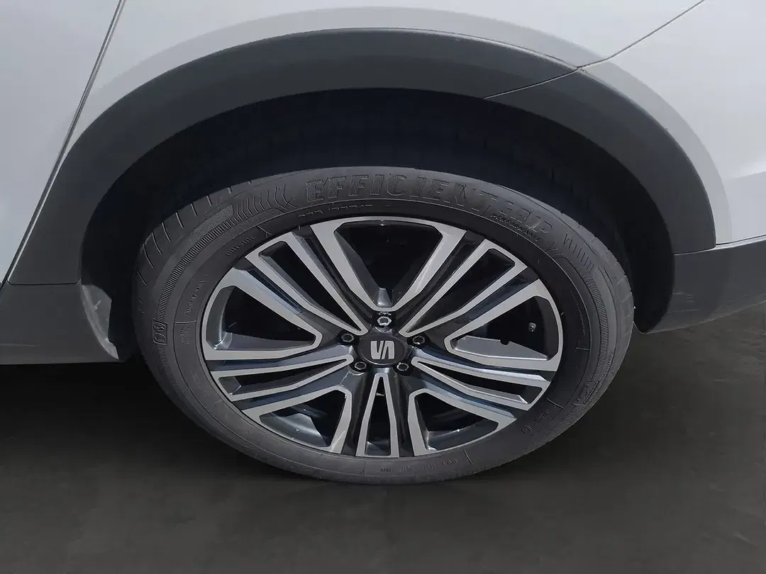SEAT Arona - Thumbnail 9