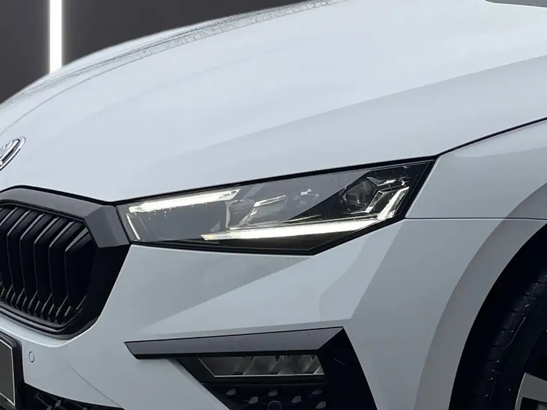 Skoda Scala - Thumbnail 5
