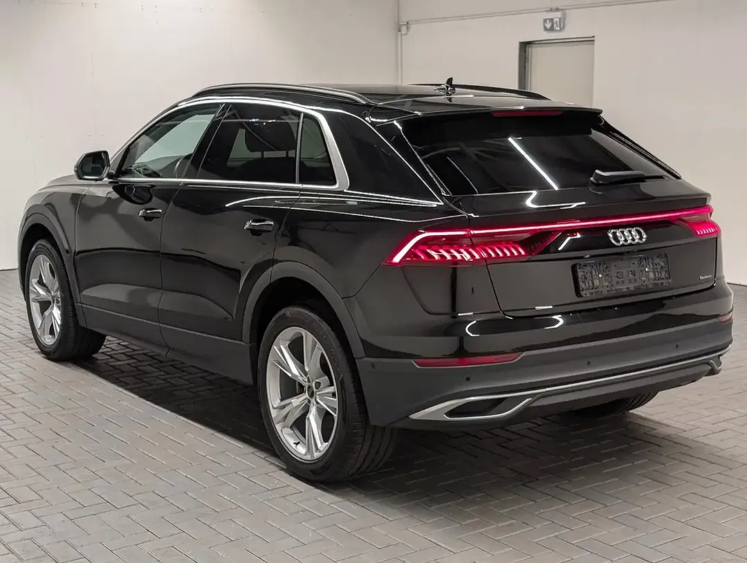 Audi Q8 - Thumbnail 3