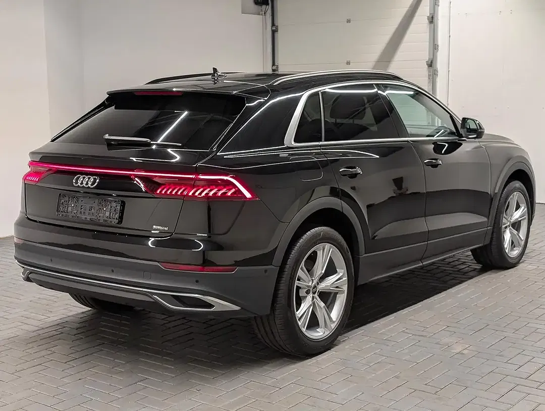 Audi Q8 - Thumbnail 4