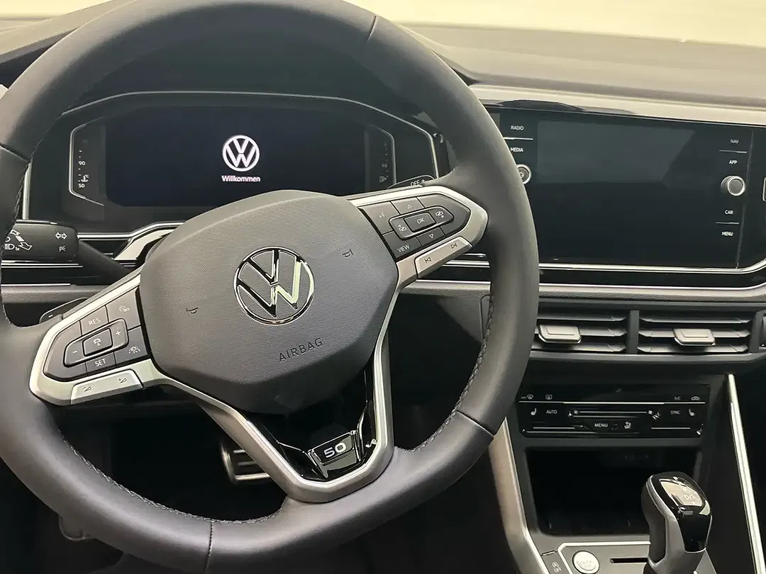 Volkswagen Polo - Thumbnail 7
