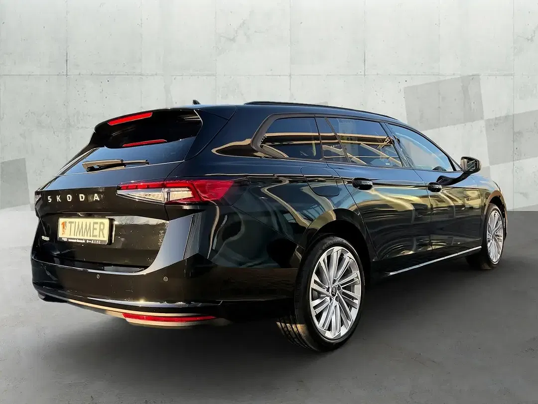 Skoda Superb - Thumbnail 2