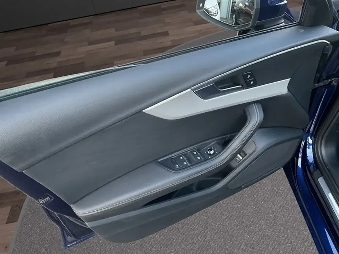 Audi A4 - Thumbnail 9