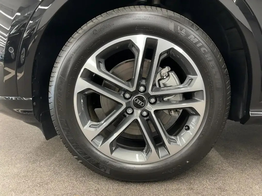 Audi Q5 - Thumbnail 10