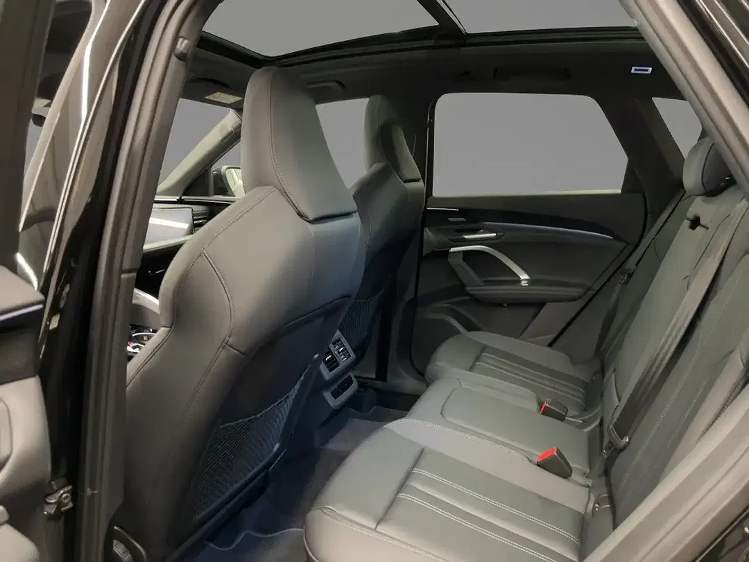 Audi Q5 - Thumbnail 6