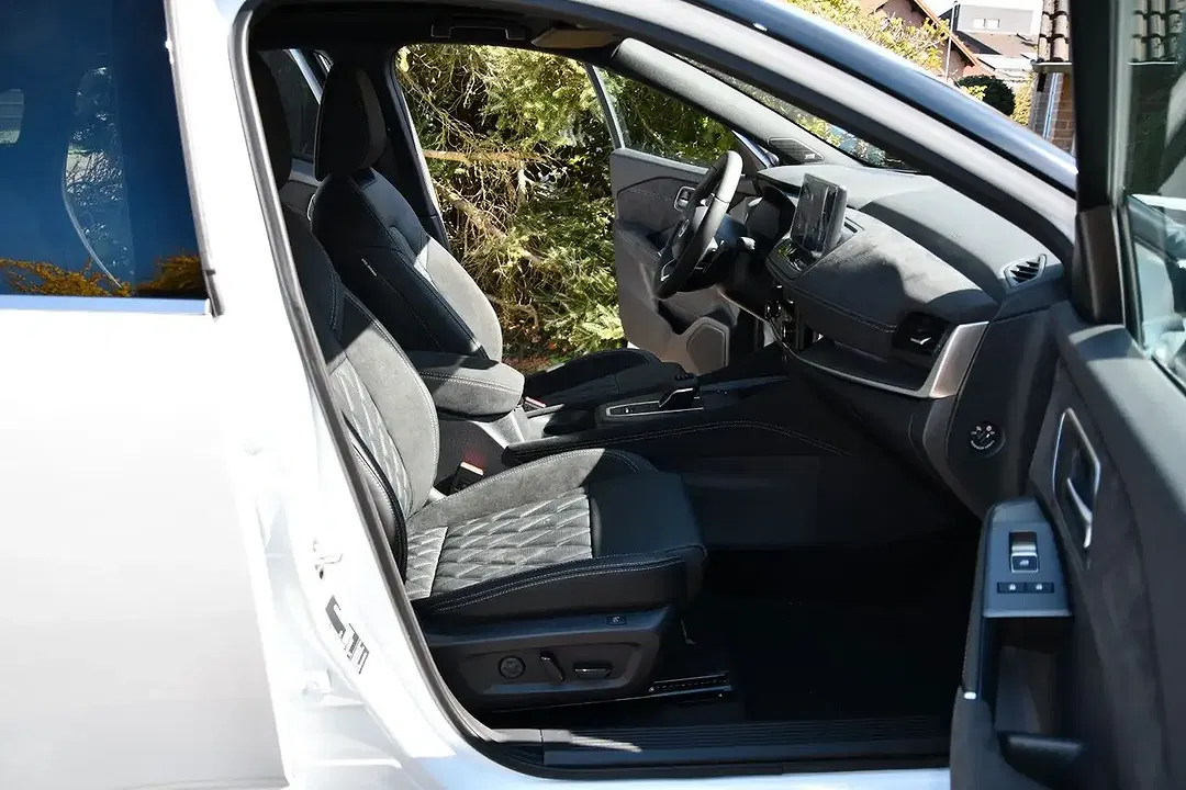 Nissan Qashqai - Thumbnail 11