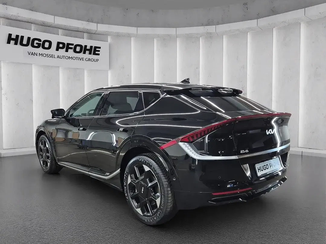 Kia EV6 - Thumbnail 11