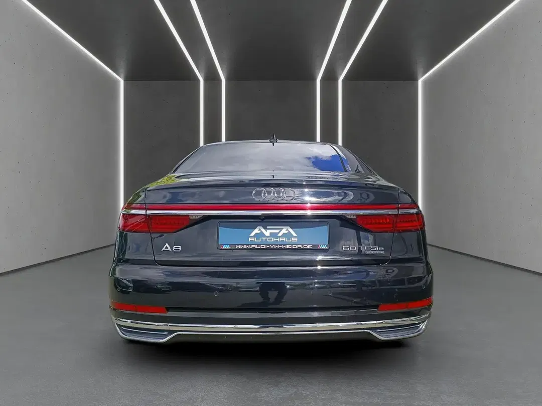 Audi A8 - Thumbnail 6