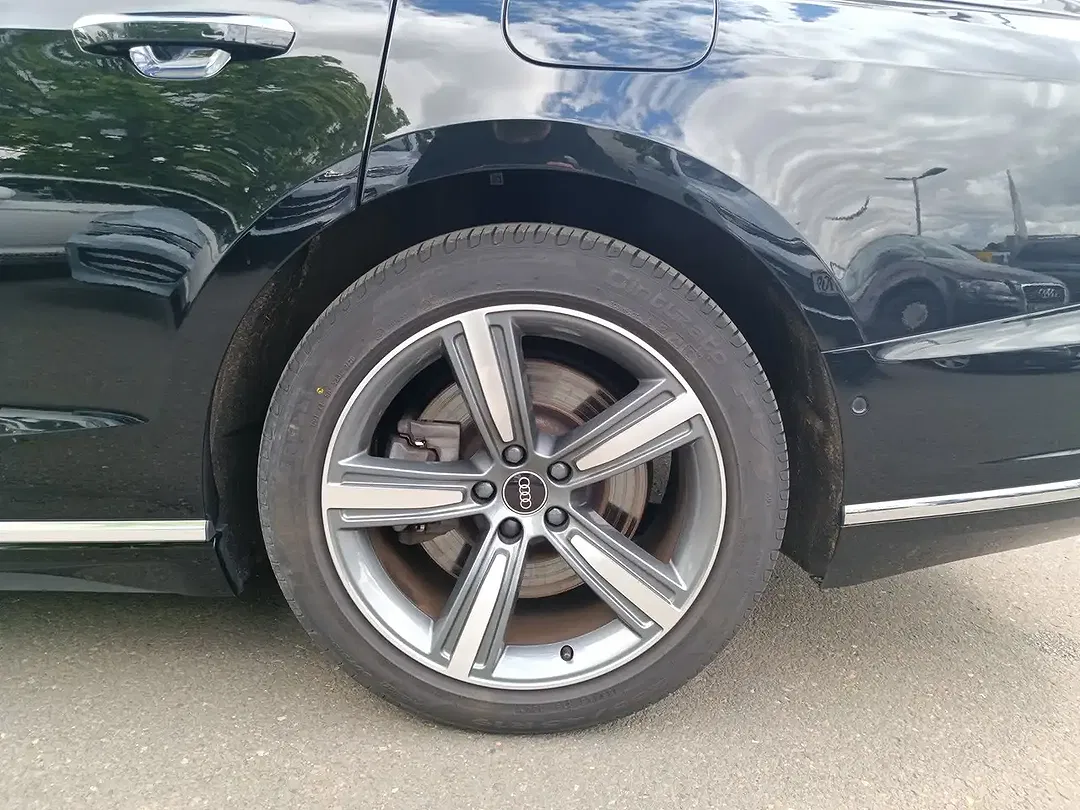 Audi A8 - Thumbnail 8
