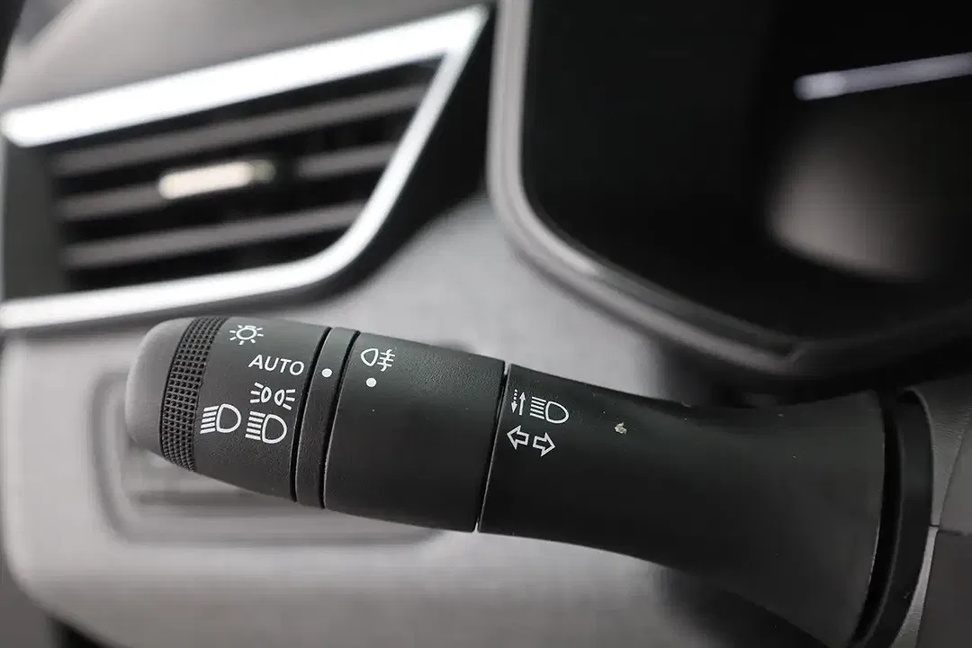 Renault Clio - Thumbnail 18