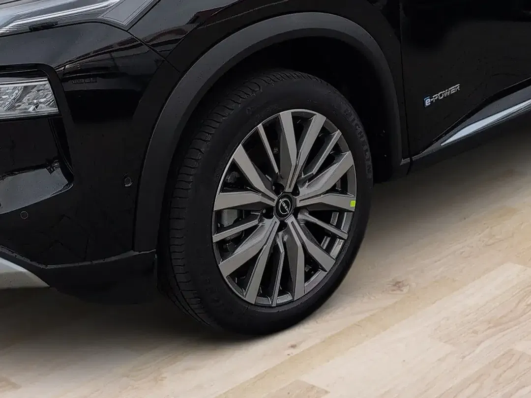 Nissan X-Trail - Thumbnail 9