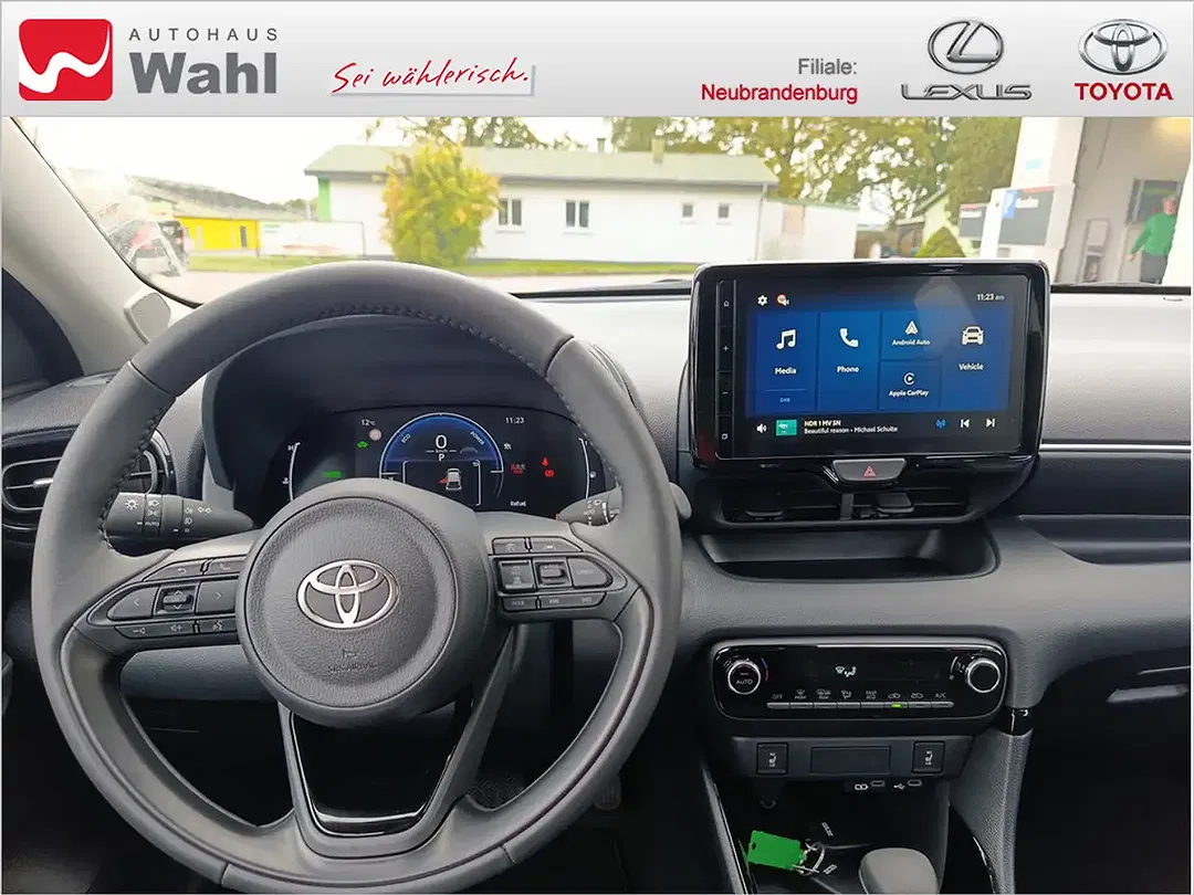 Toyota Yaris - Thumbnail 10