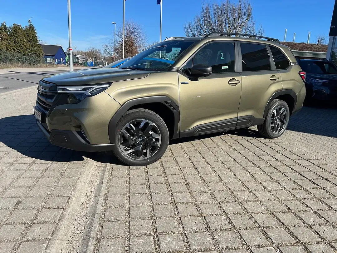 Subaru Forester - Thumbnail 3