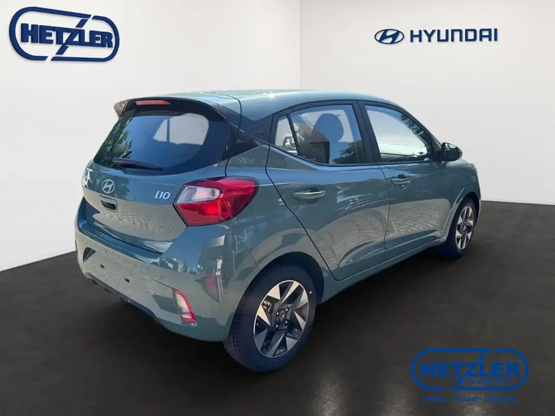 Hyundai i10 - Thumbnail 3