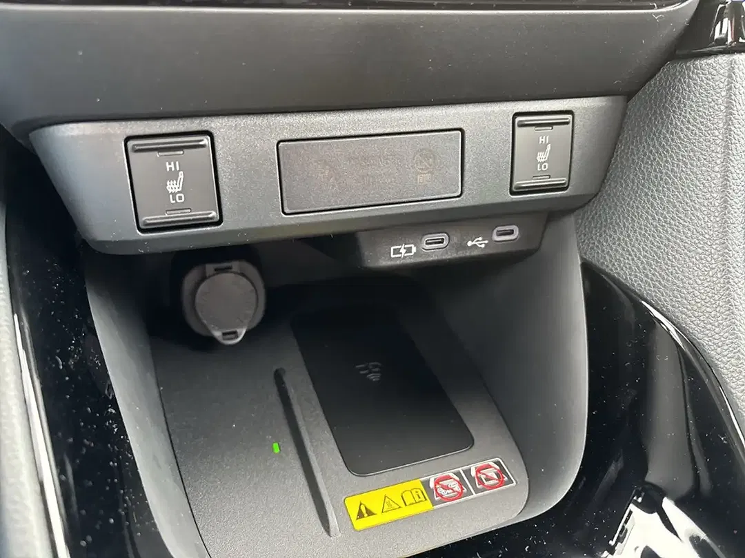 Toyota Yaris - Thumbnail 7