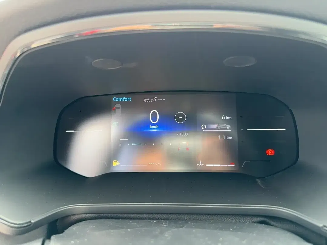 Renault Captur - Thumbnail 15