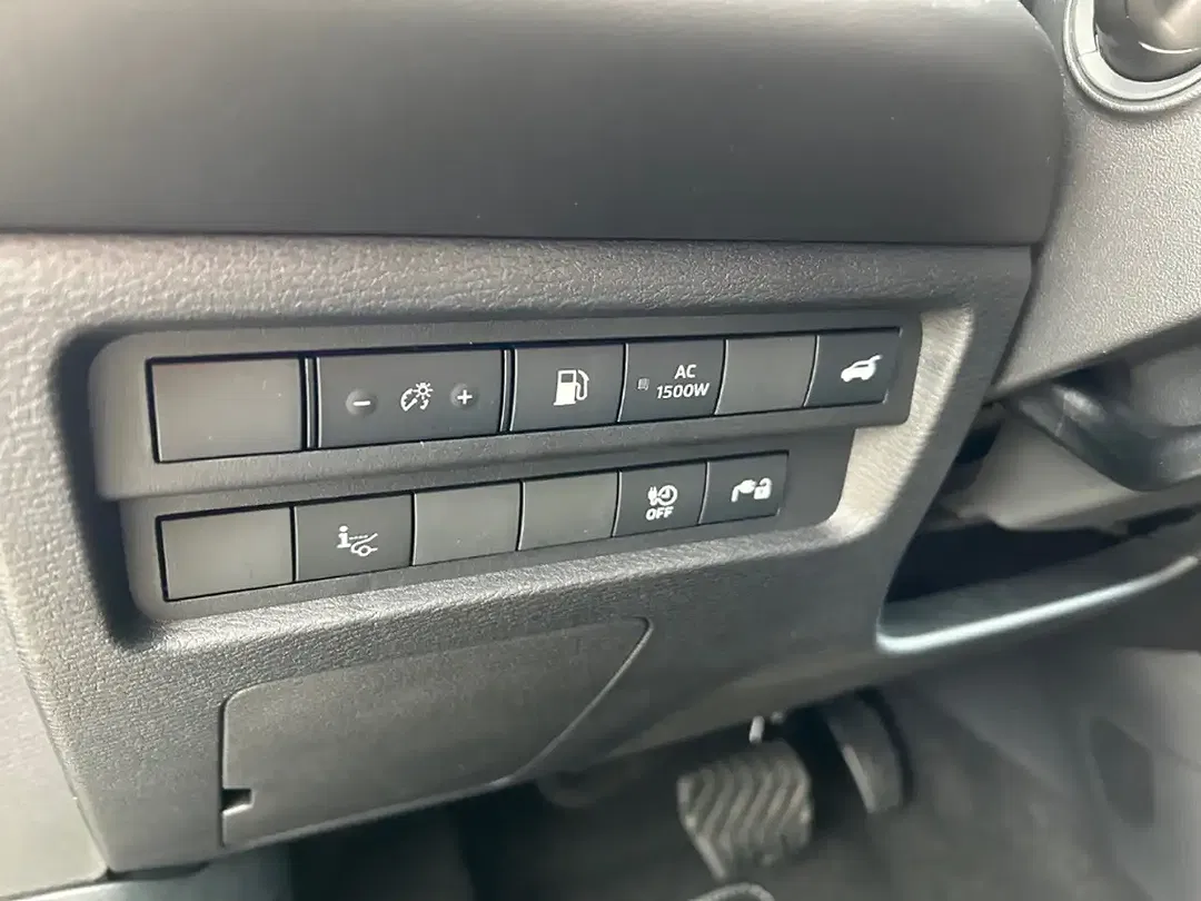 Mitsubishi Outlander - Thumbnail 12