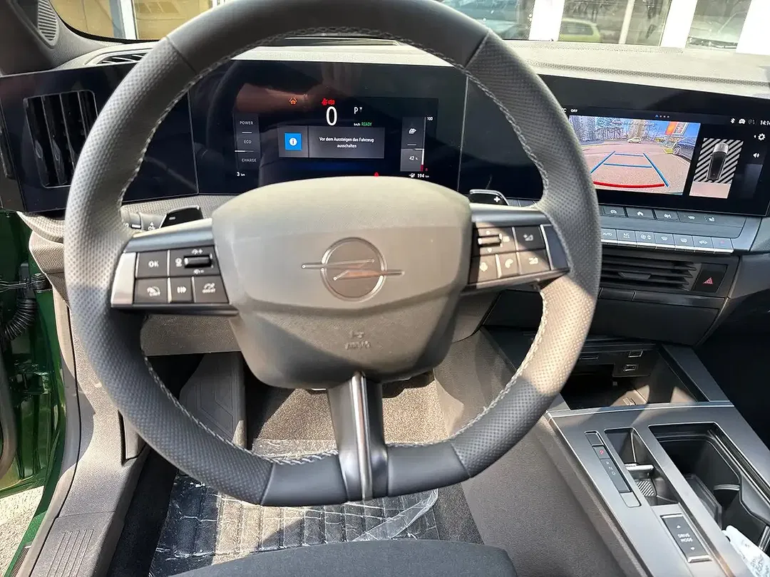 Opel Astra - Thumbnail 8