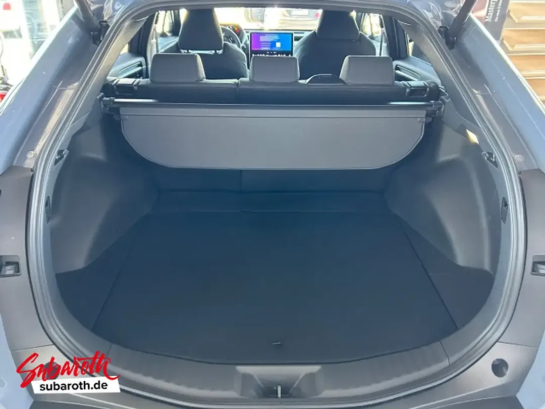 Subaru Solterra - Thumbnail 9