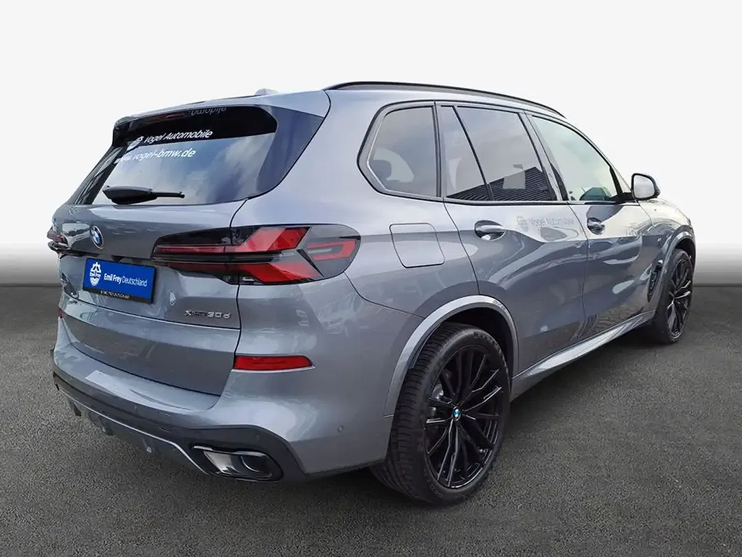 BMW X5 - Thumbnail 2