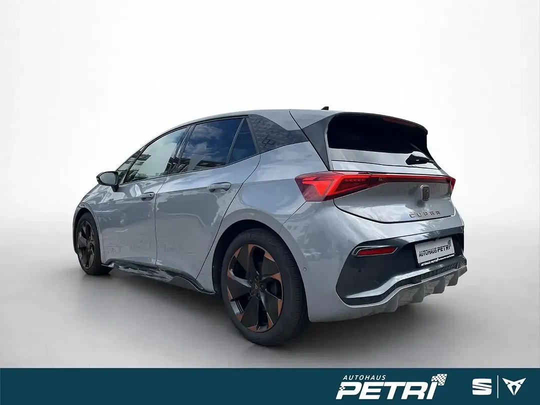 CUPRA Born - Thumbnail 3