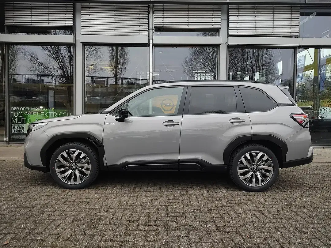 Subaru Forester - Thumbnail 2