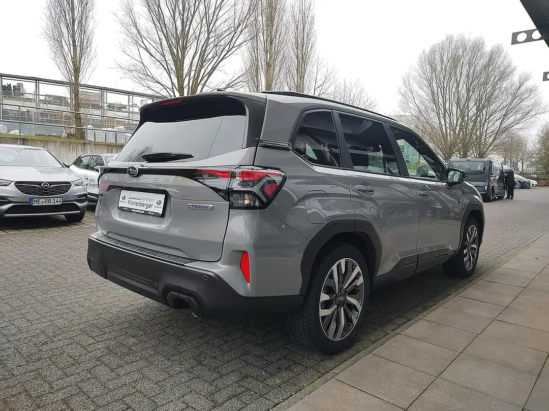 Subaru Forester - Thumbnail 5