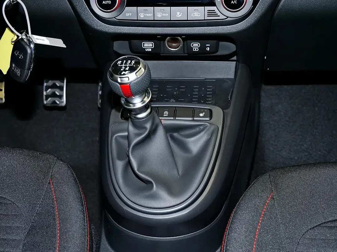 Hyundai i10 - Thumbnail 10