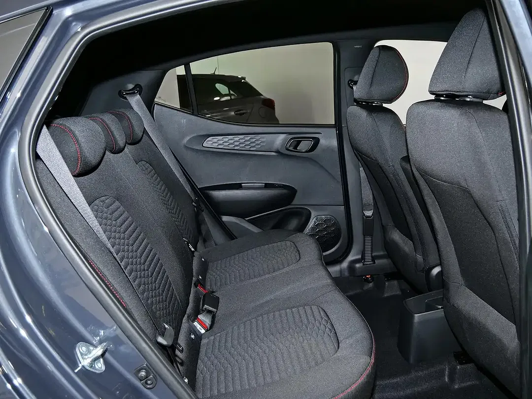 Hyundai i10 - Thumbnail 11