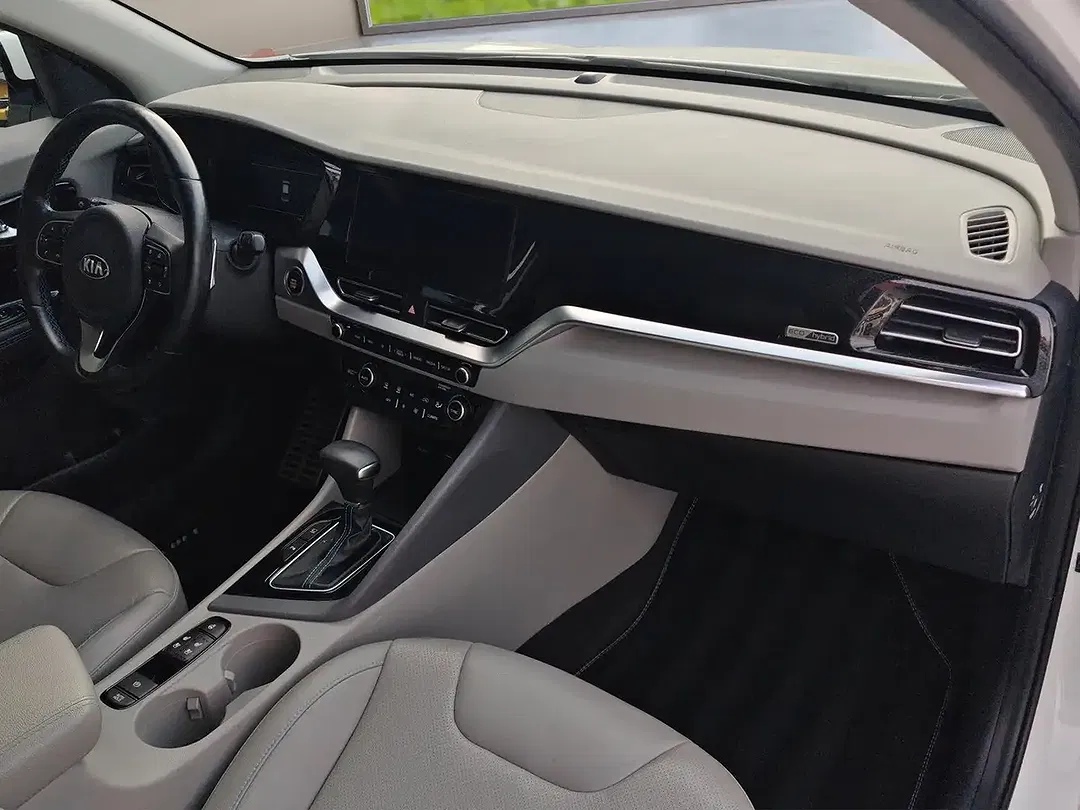 Kia Niro - Thumbnail 14