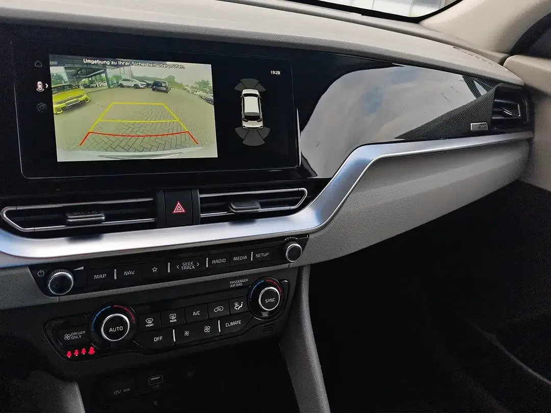 Kia Niro - Thumbnail 15