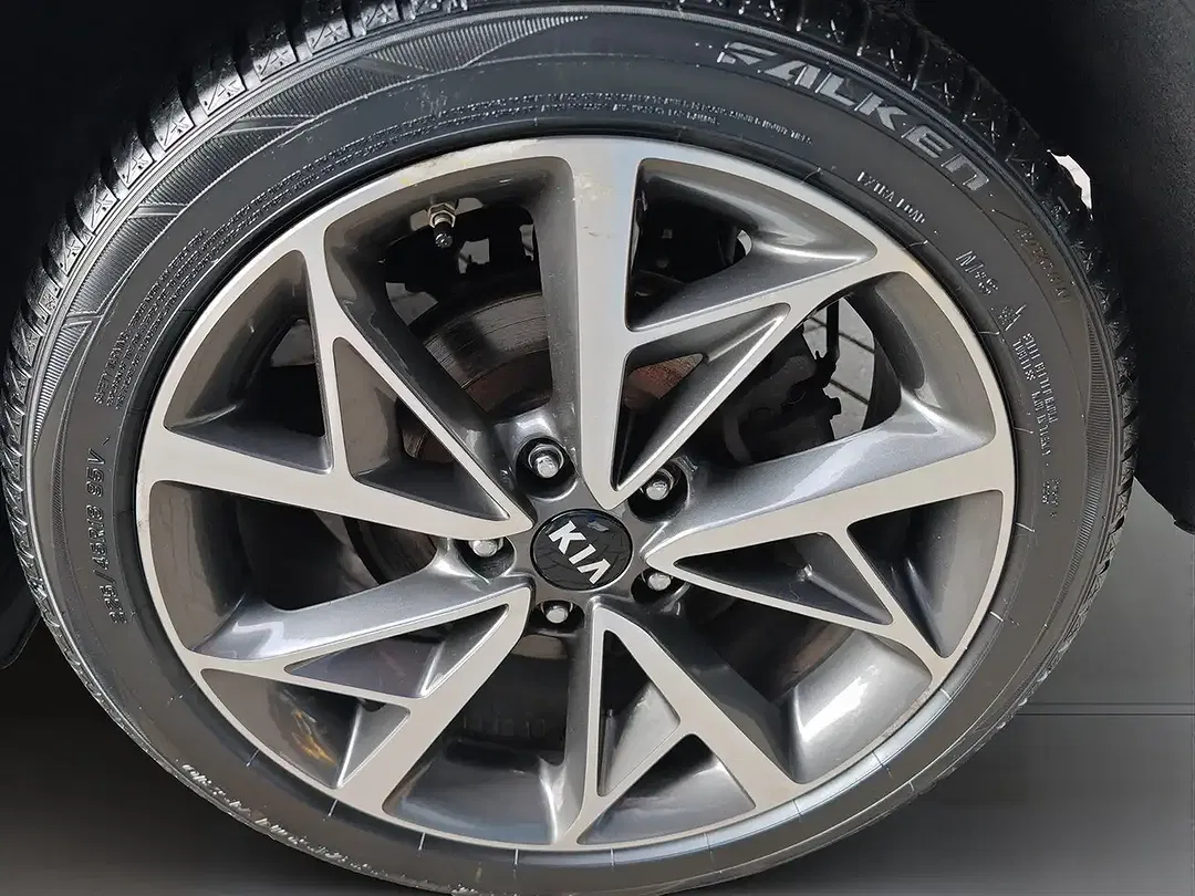 Kia Niro - Thumbnail 9
