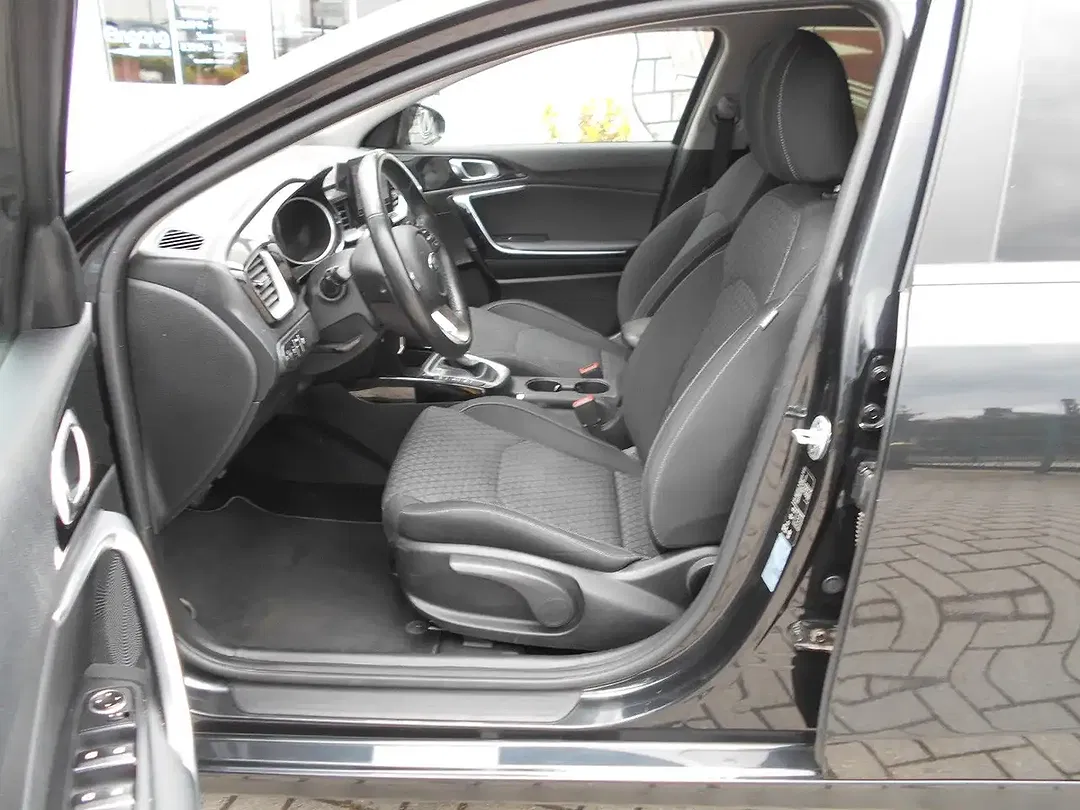 Kia Ceed SW / cee'd SW - Thumbnail 8