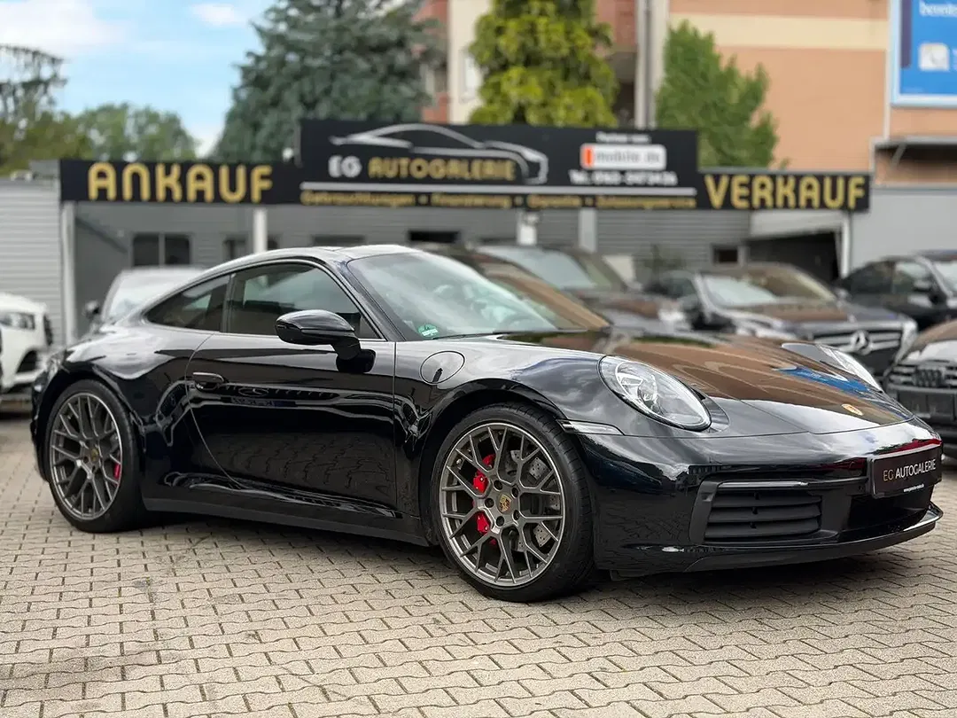 Porsche 992 - Thumbnail 7