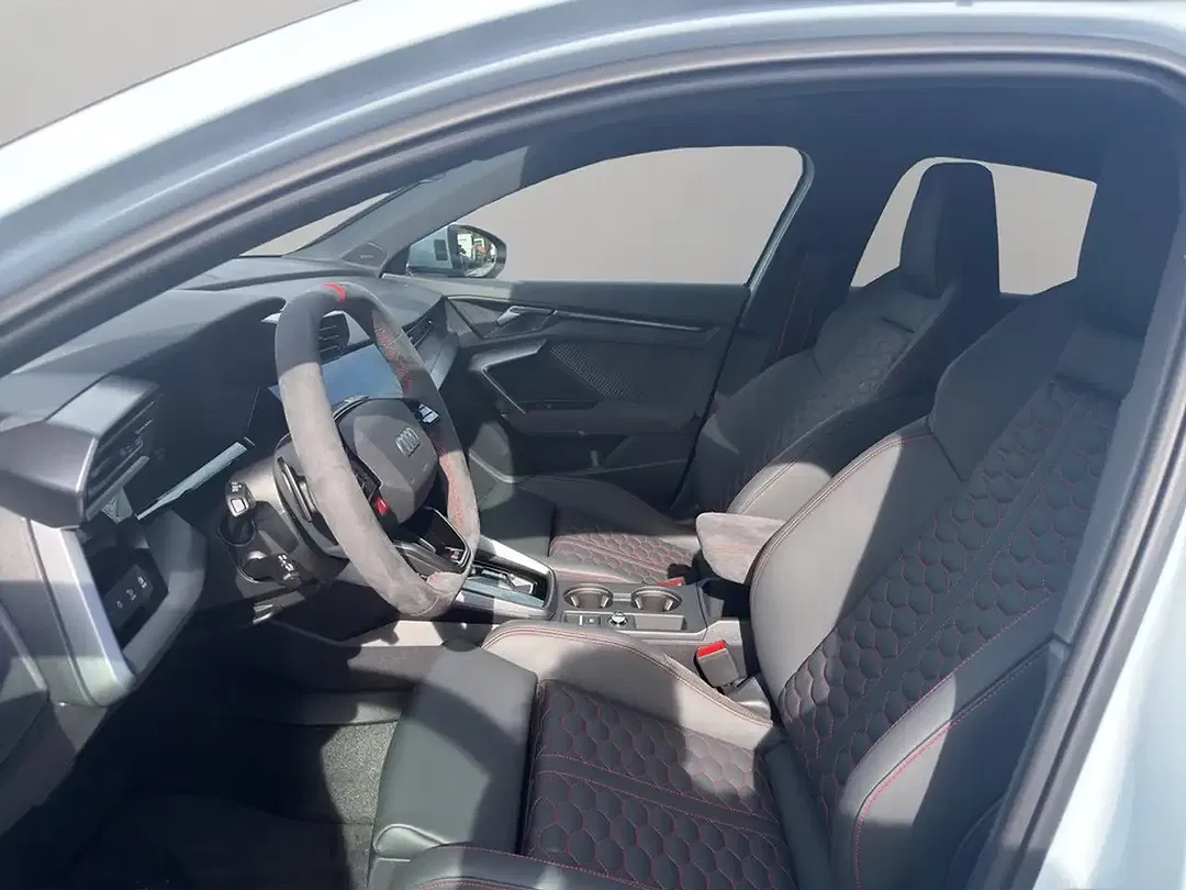 Audi RS3 - Thumbnail 11